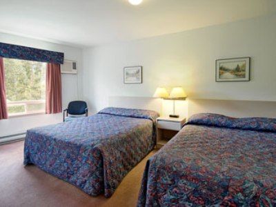 Super 8 By Wyndham Golden Ξενοδοχείο Δωμάτιο φωτογραφία